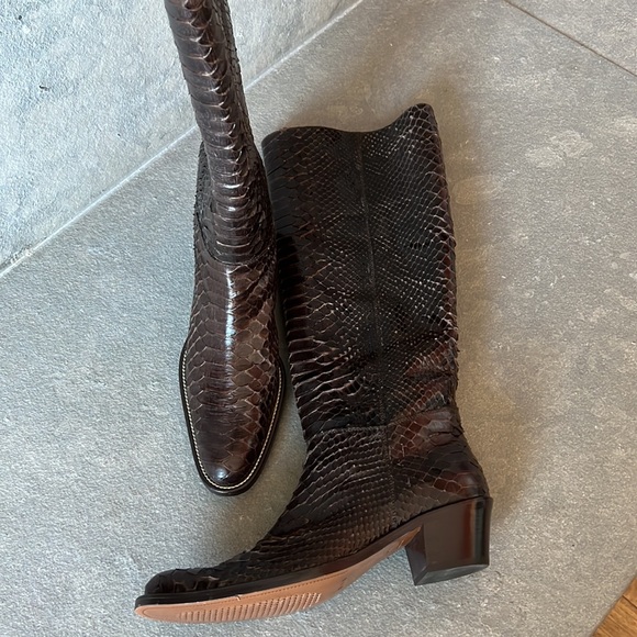 Barbara Bui never worn snake skin insane beautiful boots- 2 inch heel - pristine - Picture 9 of 13